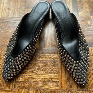 ZARA Black Pointy Silver Sudded Low-Heeled Mules (Sz 38)